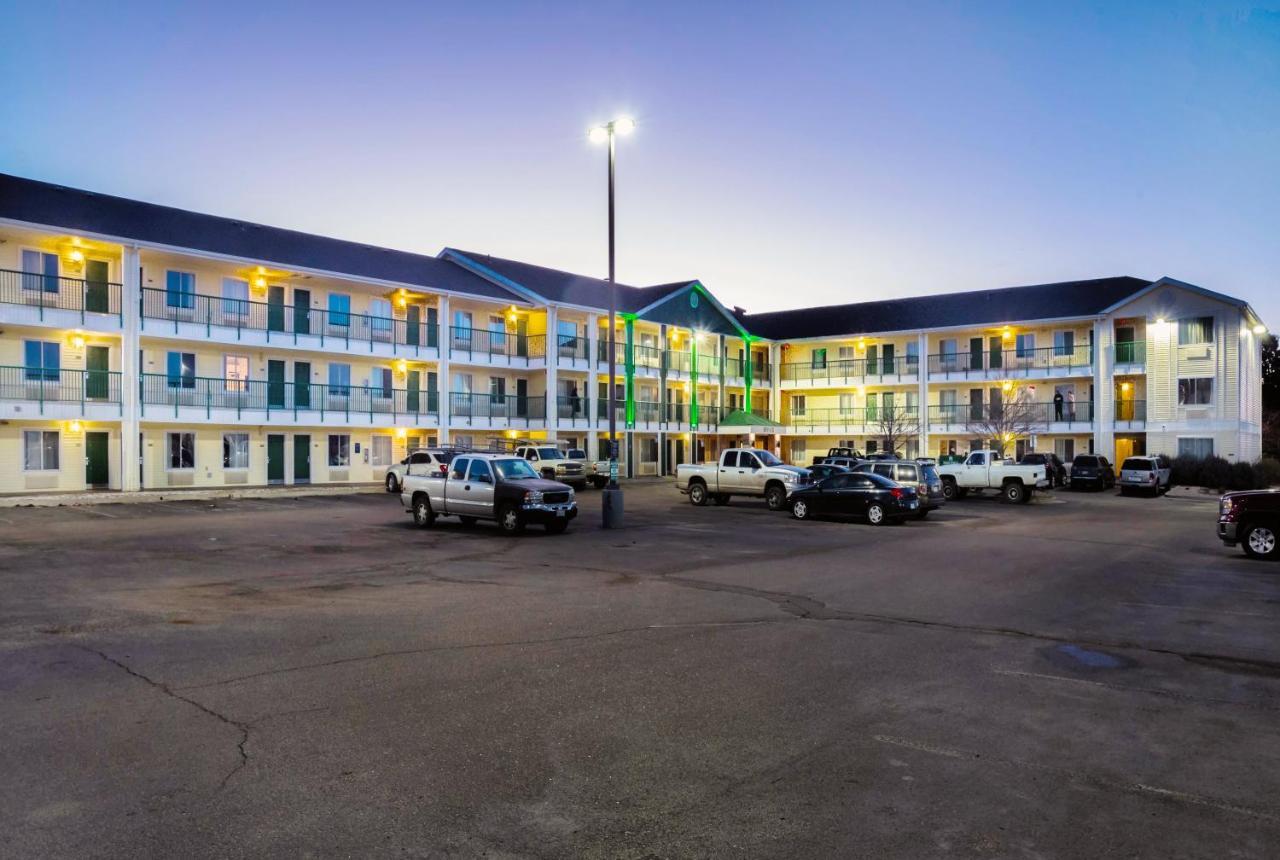 Hometowne Studios By Red Roof Colorado Springs - Airport Exteriér fotografie