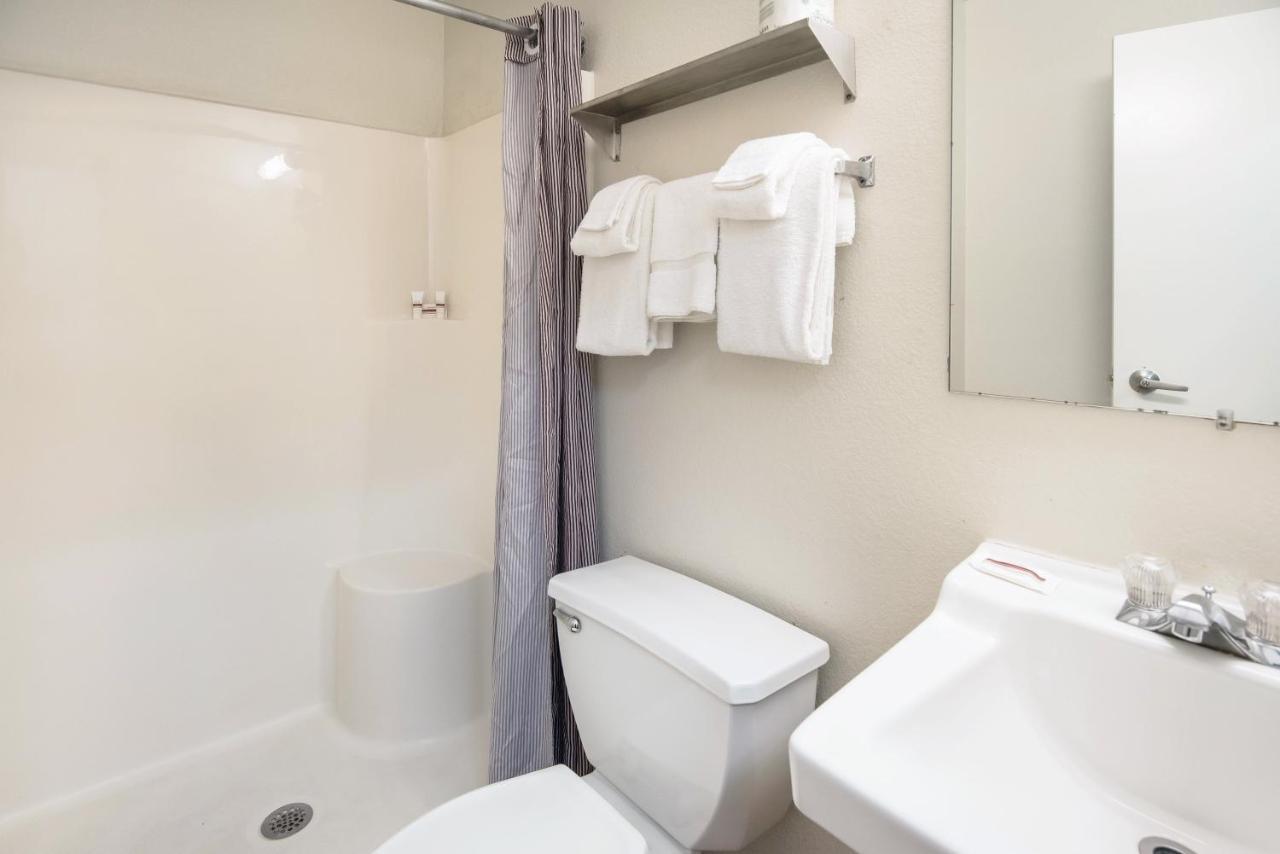 Hometowne Studios By Red Roof Colorado Springs - Airport Exteriér fotografie