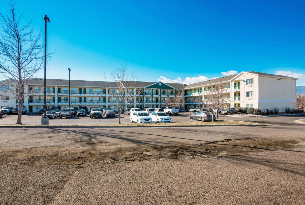 Hometowne Studios By Red Roof Colorado Springs - Airport Exteriér fotografie